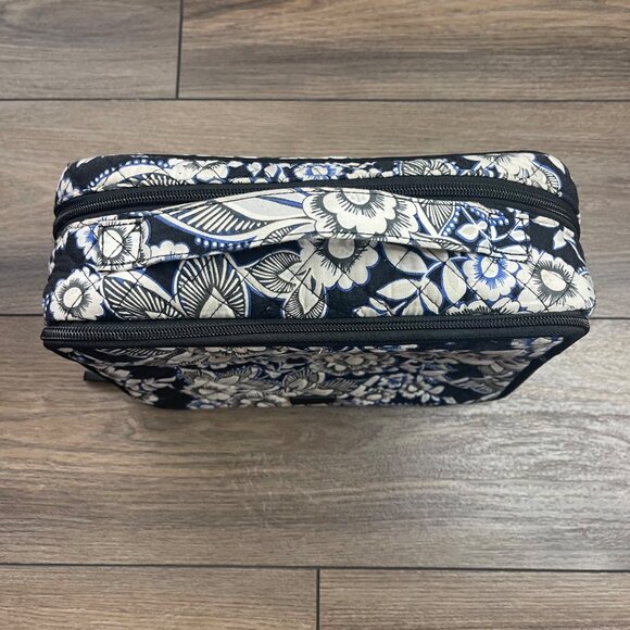 Vera Bradley Large Blush & Brush Makeup Case Snow Lotus Signature Cotton - Picture 9 of 10